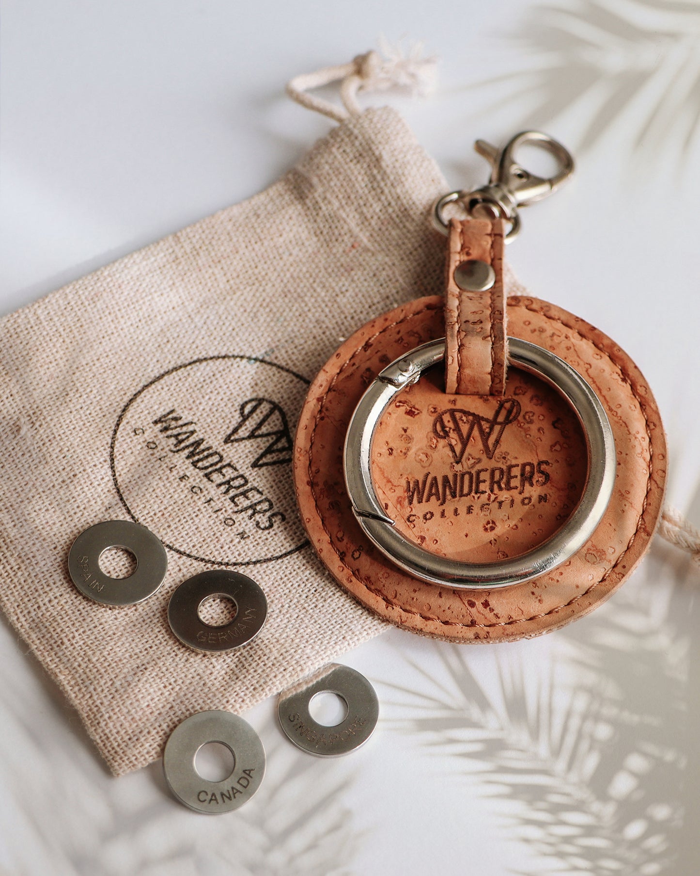 Starter Bundle - holder + 20 country tokens